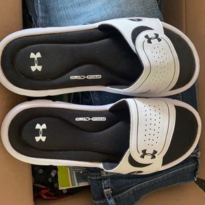 Women’s Under armor slides